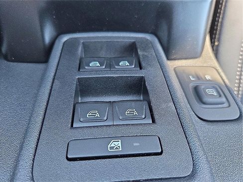 New 2025 Ford Bronco Outer Banks image 16