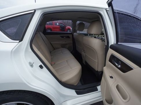 Used 2015 Nissan Altima 2.5 SL w/ Technology Package image 22