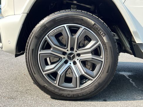 Used 2025 Mercedes-Benz G 63 AMG 4MATIC image 17