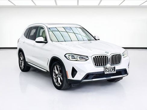 Used 2022 BMW X3 sDrive30i w/ Convenience Package RWD image 3