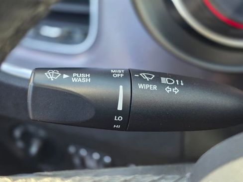 Used 2022 Dodge Charger SXT image 34