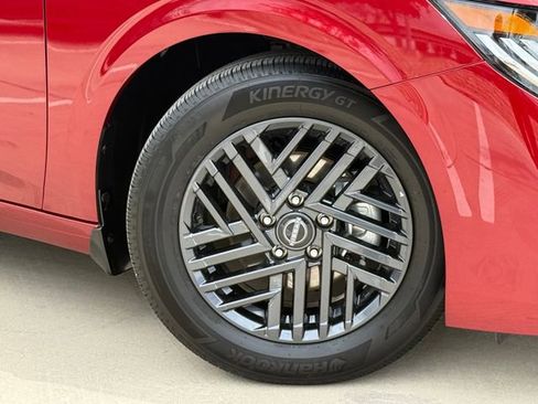 Used 2026 Nissan Sentra SV w/ Floor Mat Package image 2