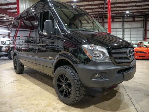 Used 2016 Freightliner Sprinter 2500 image 12