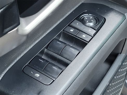 Used 2024 Toyota Tacoma TRD Sport image 13