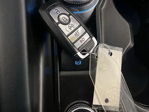 Used 2025 Ford Explorer ST-Line image 24