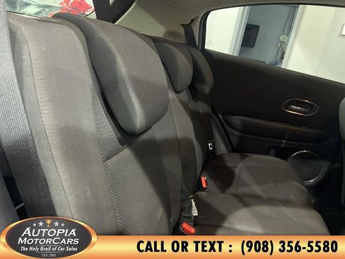 Used 2022 Honda HR-V EX image 14