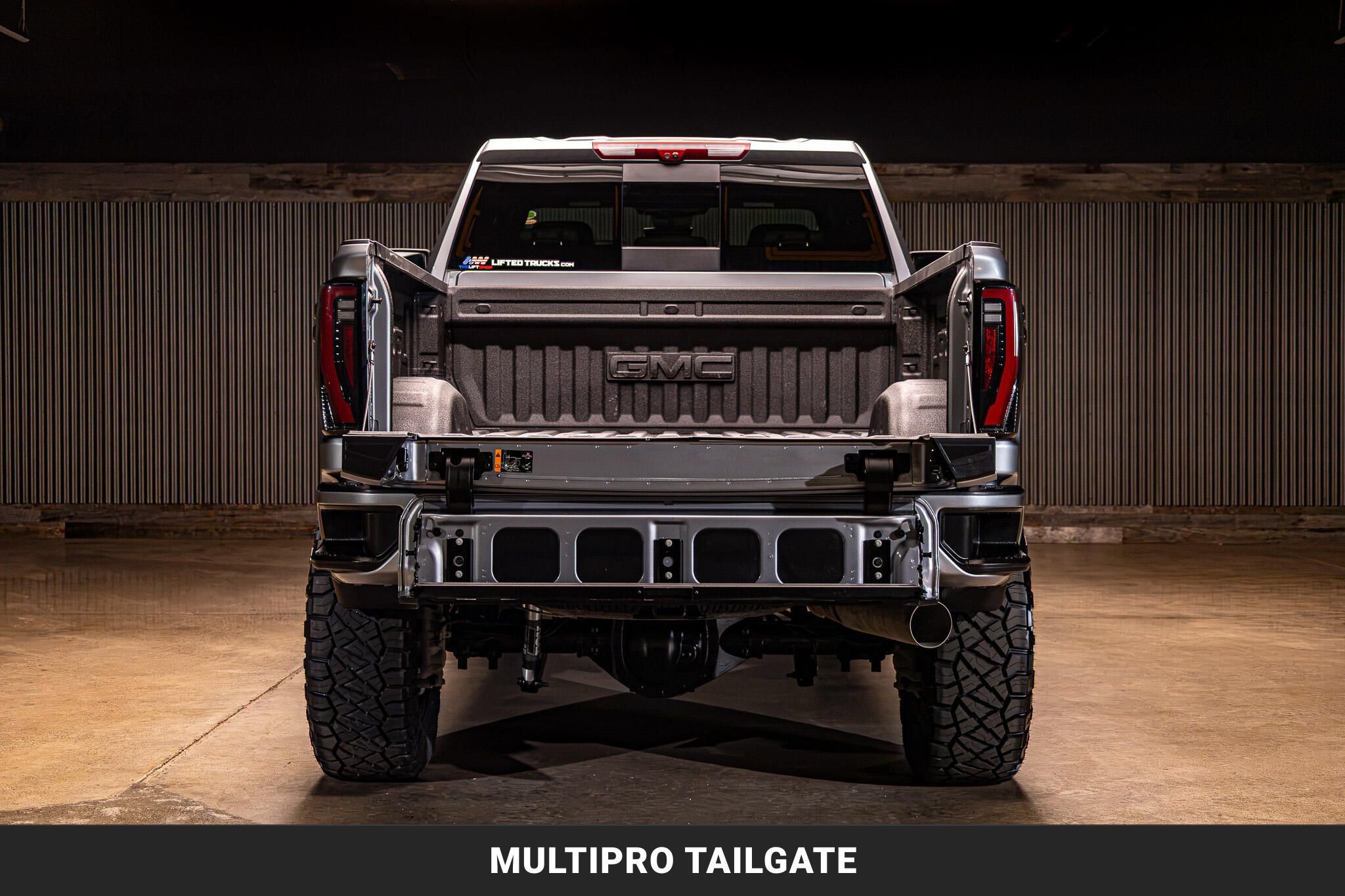 Used 2026 GMC Sierra 2500 AT4 w/ AT4 Premium Plus Package AWD/4WD image 9