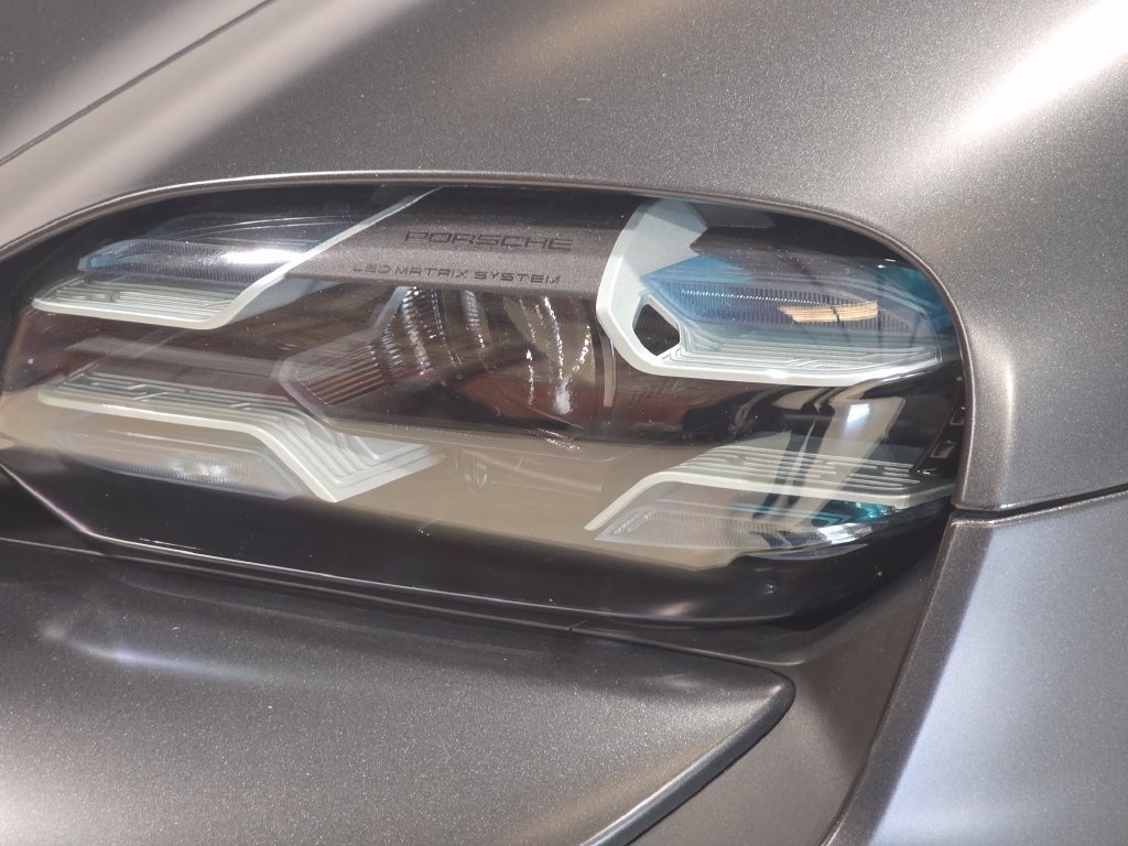 Certified 2024 Porsche Taycan Turbo S AWD/4WD image 11