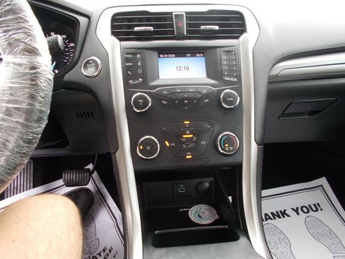Used 2020 Ford Fusion S FWD image 16