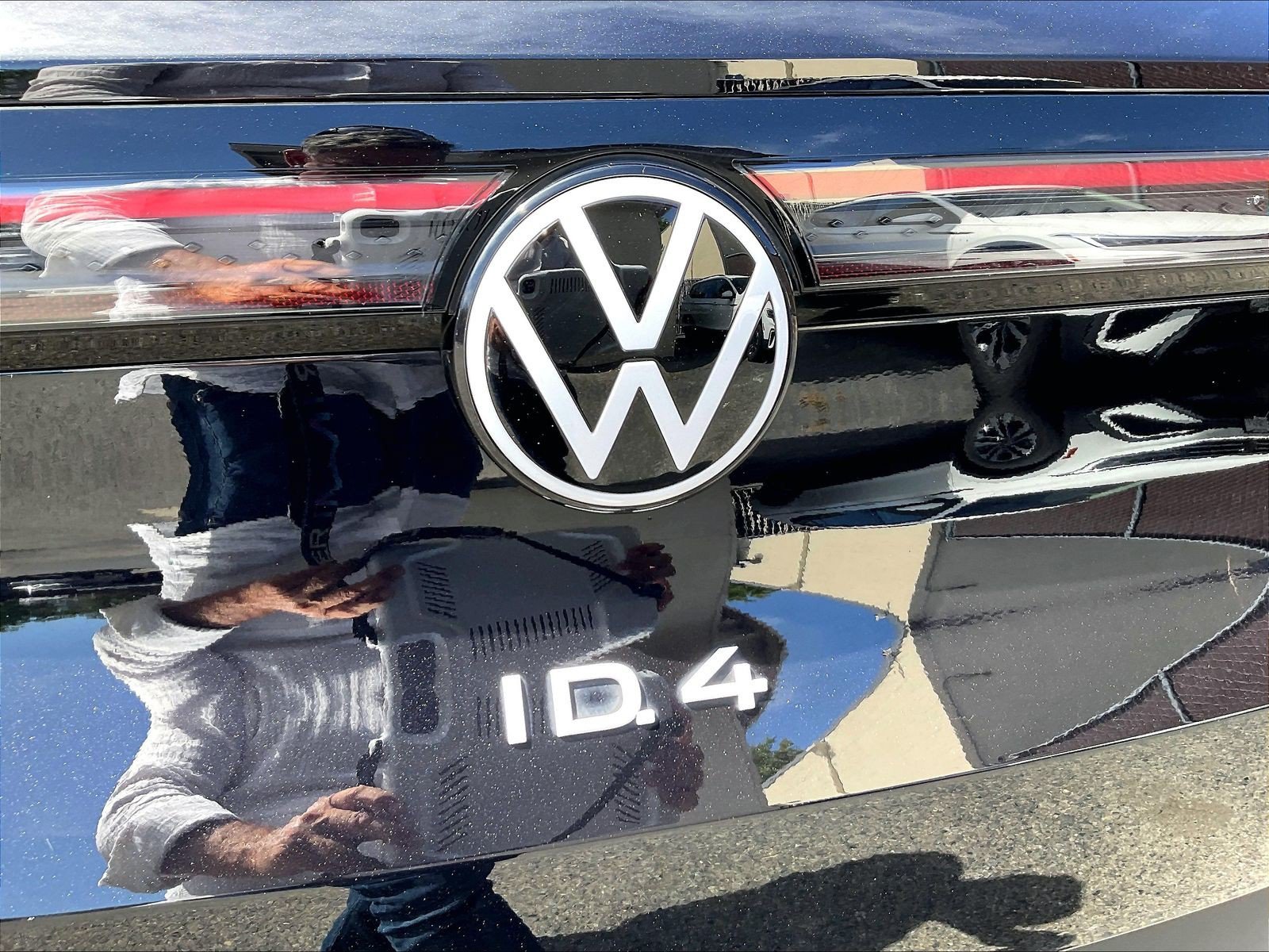 Certified 2023 Volkswagen ID.4 Pro RWD image 29