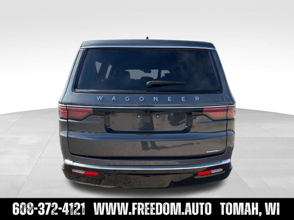 Used 2024 Jeep Wagoneer L Series II w/ Flexible Seating Group AWD/4WD image 6