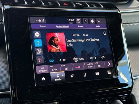 New 2025 Jeep Grand Cherokee L Laredo image 15