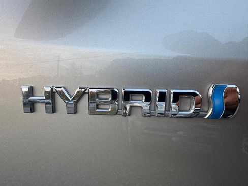 Used 2015 Toyota Highlander Limited Platinum image 16