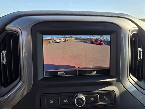 Used 2023 Chevrolet Silverado 1500 Custom image 11