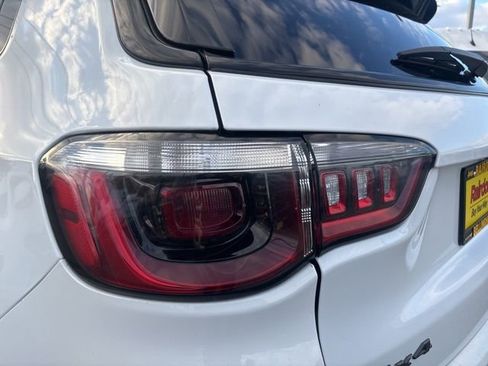 Used 2023 Jeep Compass Trailhawk image 14