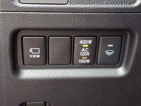 Used 2024 Toyota 4Runner Limited AWD/4WD image 26