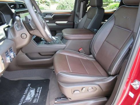 Used 2024 GMC Sierra 1500 Denali w/ Denali Reserve Package AWD/4WD image 17