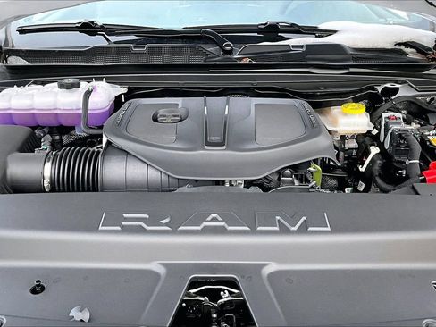 New 2026 RAM 1500 Big Horn AWD/4WD image 35