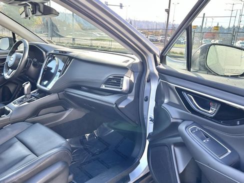 Used 2023 Subaru Outback Touring image 15