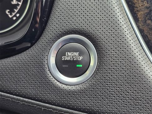 Used 2021 Cadillac XT6 Luxury image 36