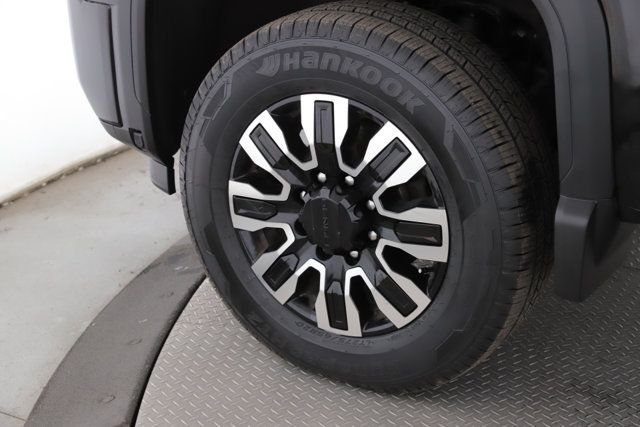 Used 2024 GMC Sierra 2500 Denali Ultimate w/ Snow Plow Prep/Camper Package AWD/4WD image 13