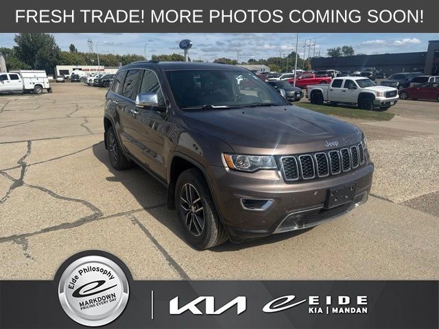 Used 2017 Jeep Grand Cherokee Limited AWD/4WD image 1