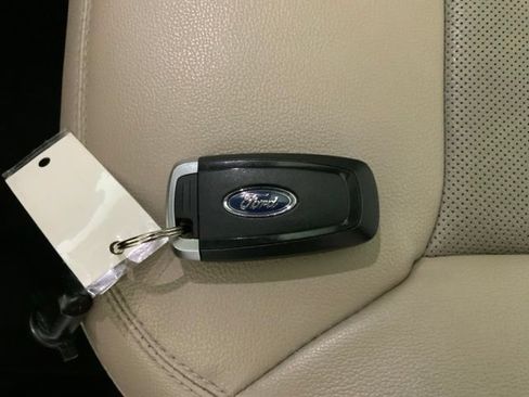 Used 2021 Ford Explorer Limited w/ Hybrid Equipment Group 310A RWD image 41