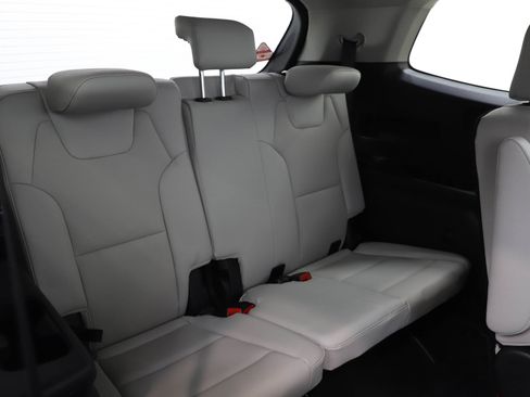 Used 2023 Kia Telluride S w/ S Sunroof Package image 14