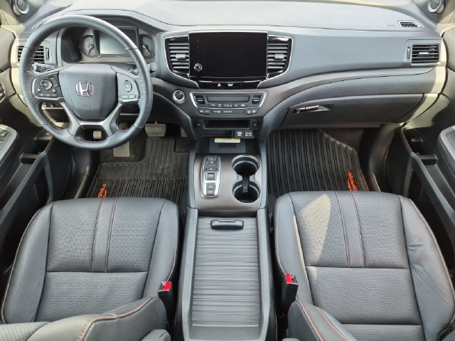 Used 2023 Honda Passport TrailSport image 13