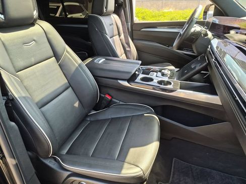 Certified 2025 Cadillac Escalade Sport AWD/4WD image 20