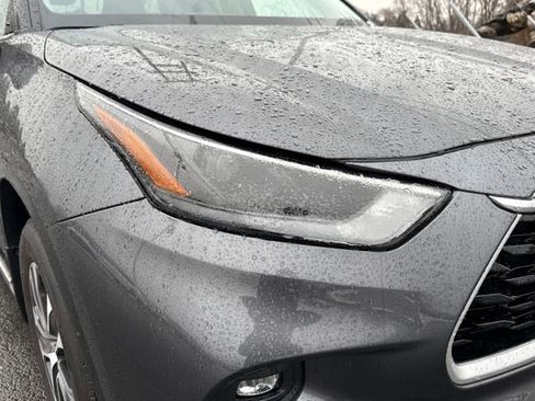 Used 2022 Toyota Highlander XLE image 10