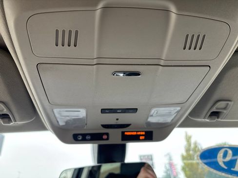 Certified 2019 Buick Envision Essence AWD/4WD image 34