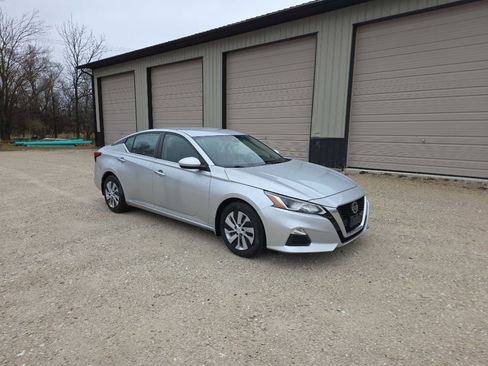 Used 2022 Nissan Altima 2.5 S image 3