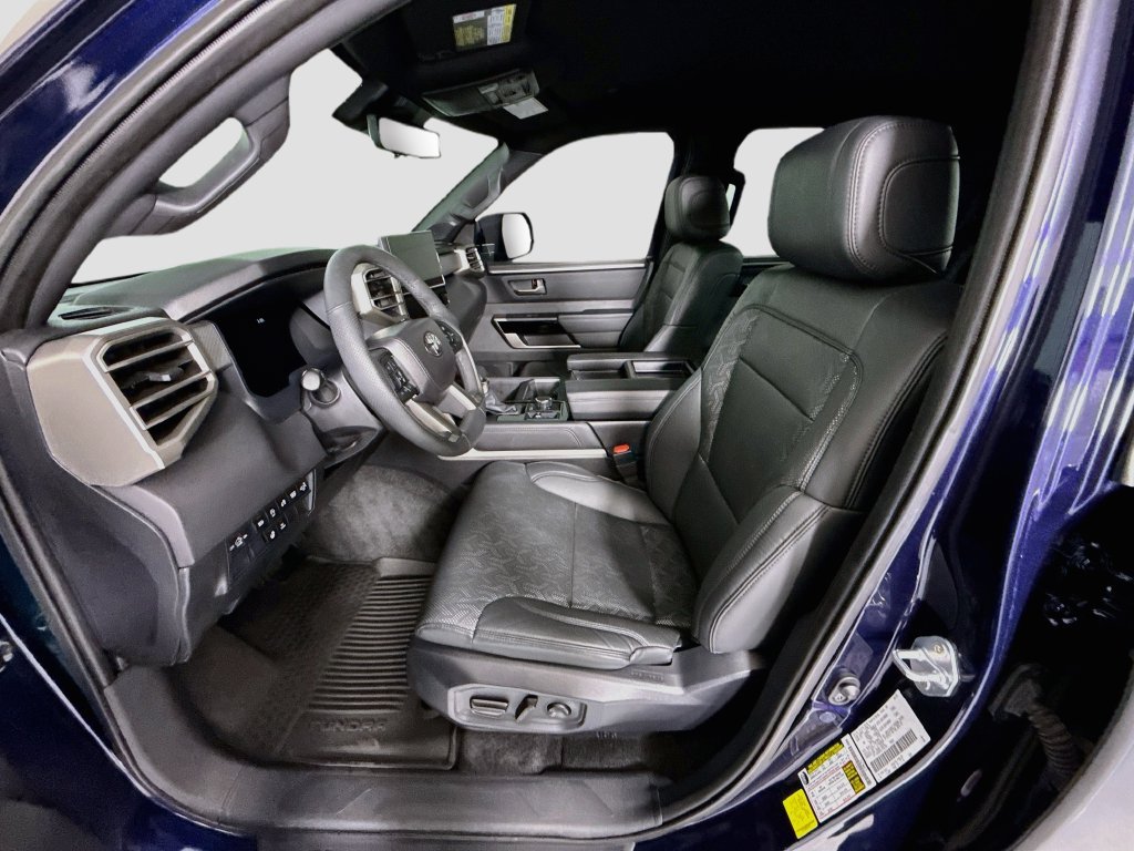 Used 2025 Toyota Tundra Limited AWD/4WD image 19