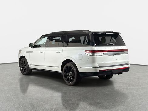 Used 2024 Lincoln Navigator L Black Label AWD/4WD image 12