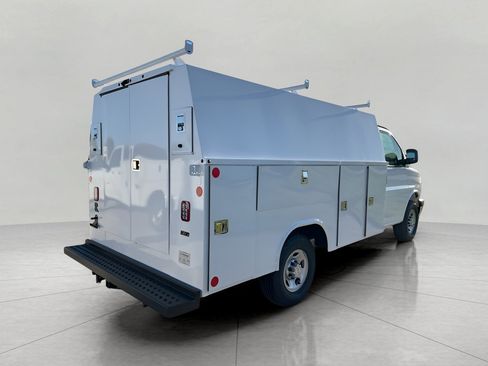 New 2025 Chevrolet Express 3500 w/ Power Convenience Package image 7
