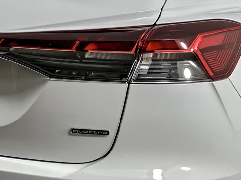 Certified 2025 Audi Q4 e-tron Premium Plus w/ Premium Plus image 26