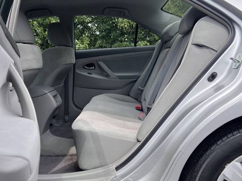 Used 2011 Toyota Camry FWD image 15