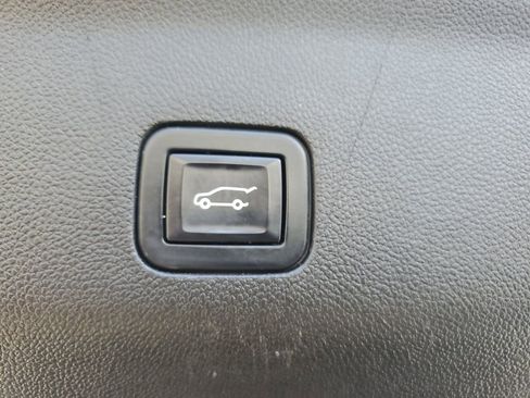 Used 2022 Chevrolet Tahoe RST w/ Sport Performance Package image 9