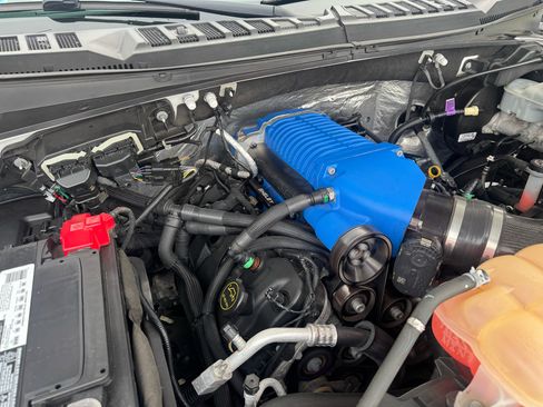 Used 2017 Ford F150 Lariat w/ Equipment Group 502A Luxury image 39