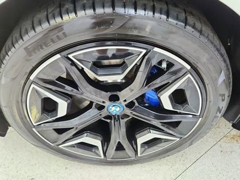 Used 2024 BMW iX xDrive50 w/ Premium Package AWD/4WD image 50