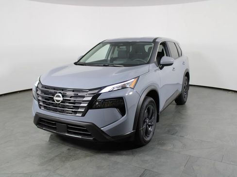 New 2026 Nissan Rogue SV AWD/4WD image 2