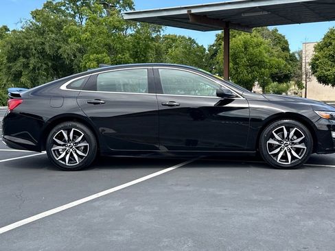 Used 2025 Chevrolet Malibu RS FWD image 10