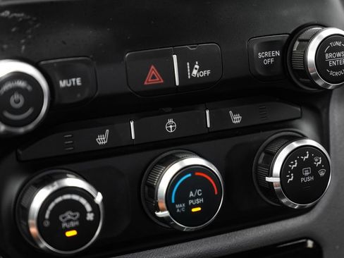 Used 2023 RAM 1500 Big Horn AWD/4WD image 19