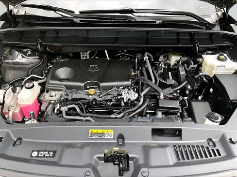 Used 2023 Toyota Highlander XLE FWD image 23