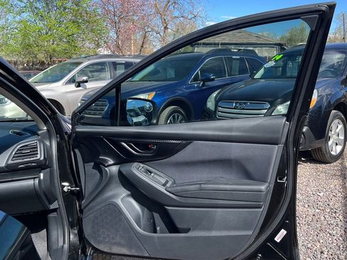 Used 2019 Subaru Crosstrek 2.0i Premium w/ Eyesight System image 11