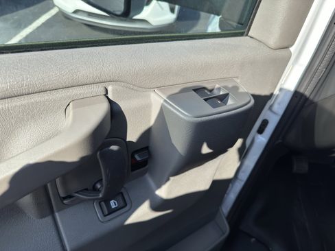 New 2025 Chevrolet Express 4500 w/ Power Convenience Package image 11