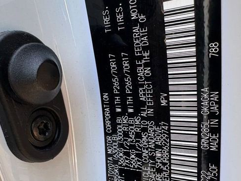 Used 2024 Toyota 4Runner TRD Off-Road Premium image 17