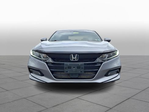 Used 2018 Honda Accord Sport image 2