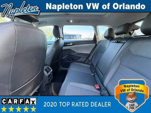 Used 2022 Volkswagen Taos SE image 14